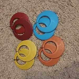 5/$25⭐ Wooden Earrings - Set of 4